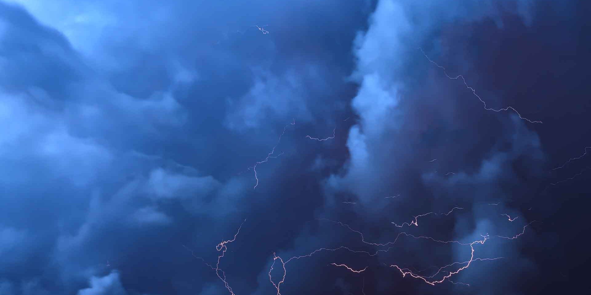 thunderstorm-3430471